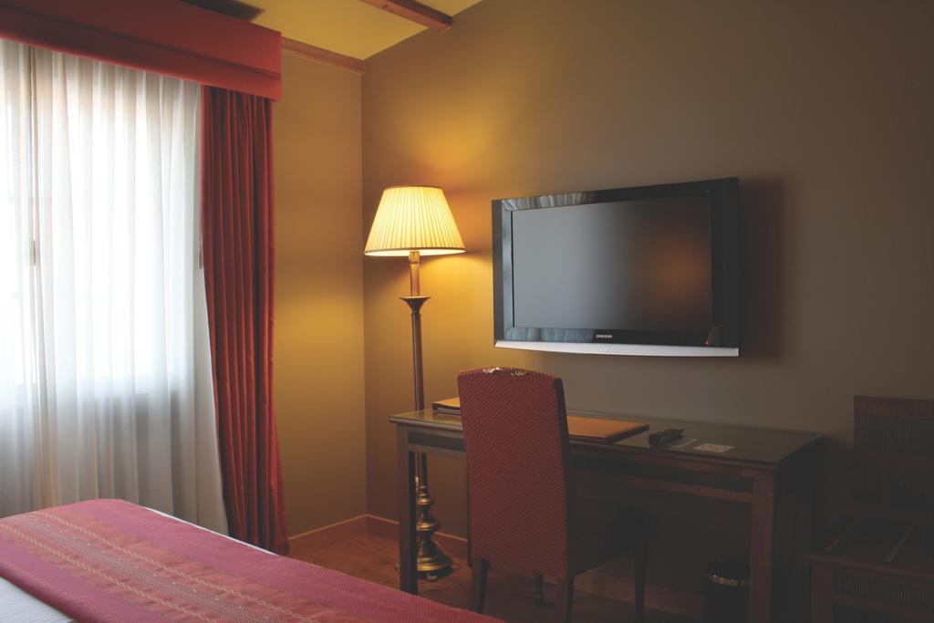 Gran Hotel Los Abetos Santiago de Compostela Ngoại thất bức ảnh