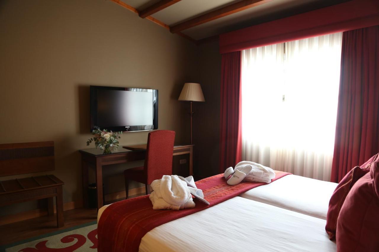 Gran Hotel Los Abetos Santiago de Compostela Ngoại thất bức ảnh